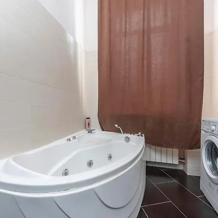 Comfortable Apartment On Mikhaylovskiy Lane Kyiv Exterior photo