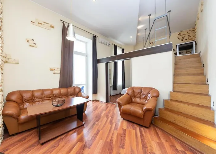 Comfortable Apartment On Mikhaylovskiy Lane