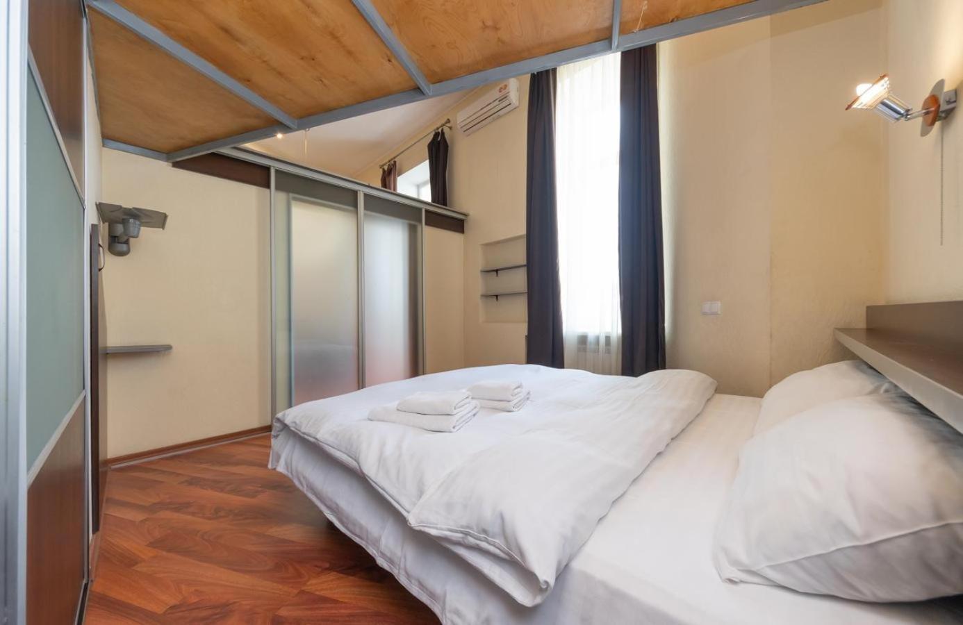 Comfortable On Mikhaylovskiy Lane Apartment
