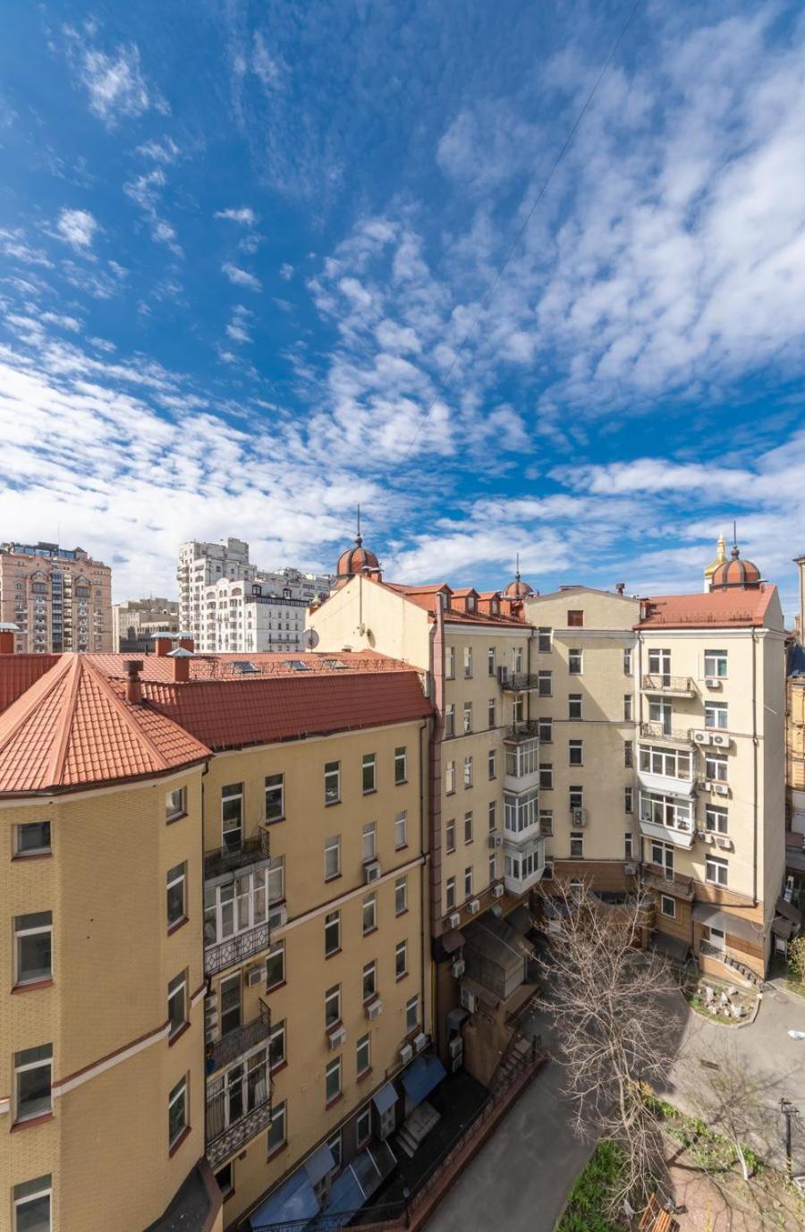 Comfortable On Mikhaylovskiy Lane Apartment *